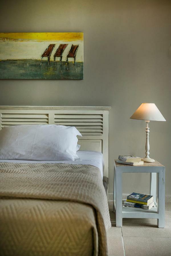 Martini Waterfront Suites Fiskardo Esterno foto
